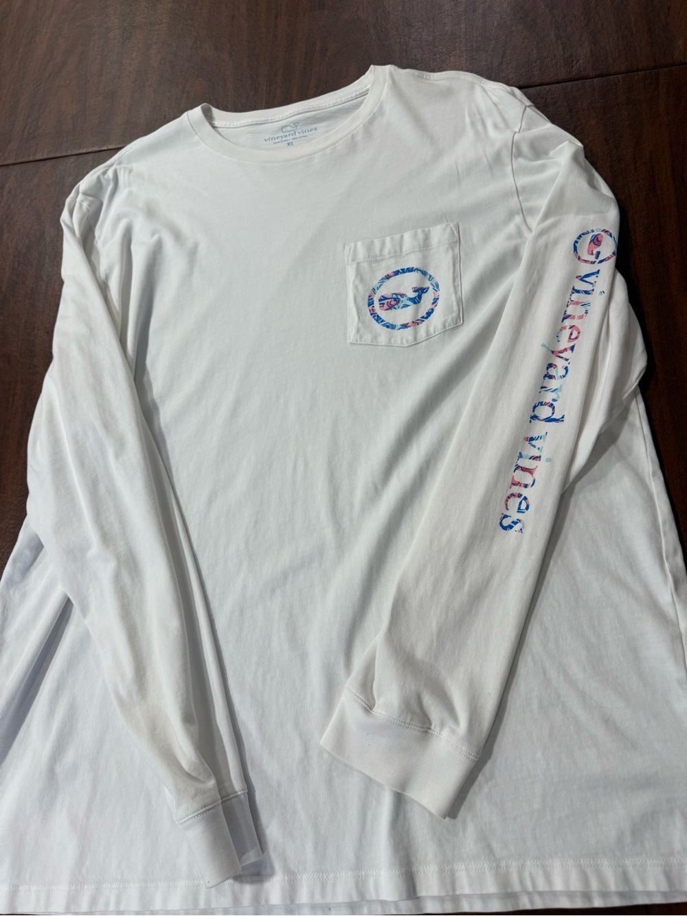 Vineyard Vines White Long-Sleeve Pocket Tee with Blue & Pink Logo
